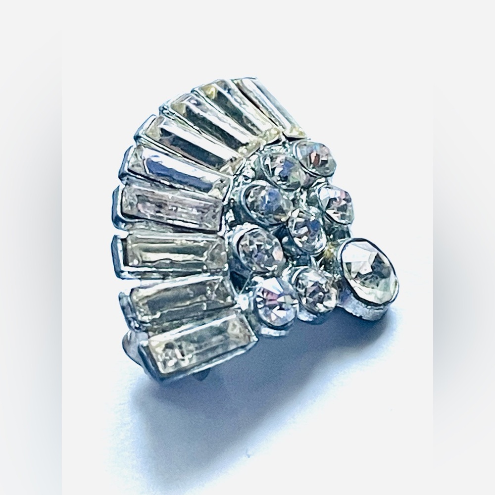Art Deco Silver Rhinestone Pin - Picture 5 of 10